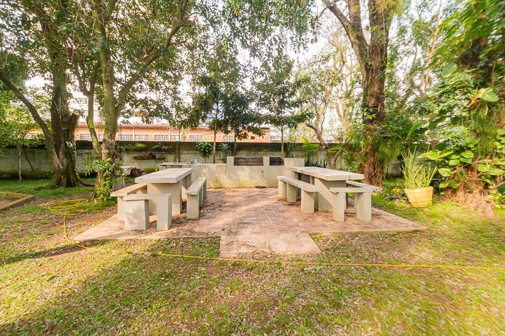 Apartamento para venda no bairro Vila Ipiranga em Porto Alegre