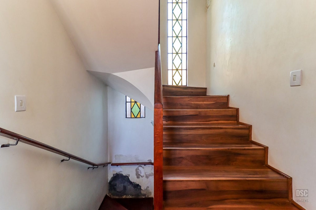 Casa para venda no bairro Santo Antônio em Porto Alegre