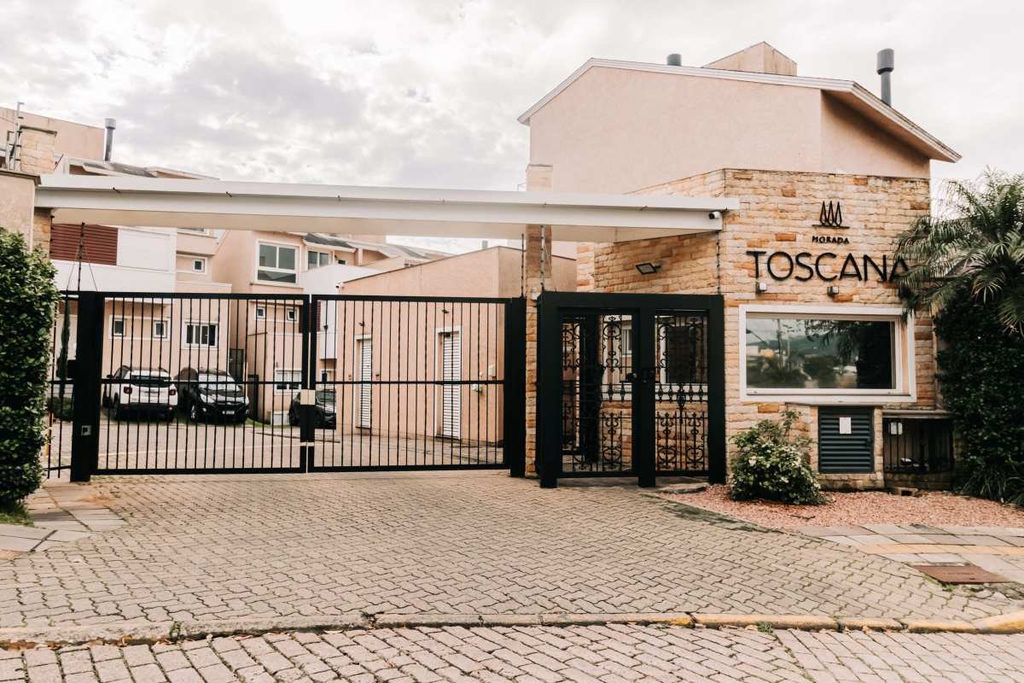 Casa em Condomínio para venda no bairro Morro Santana em Porto Alegre