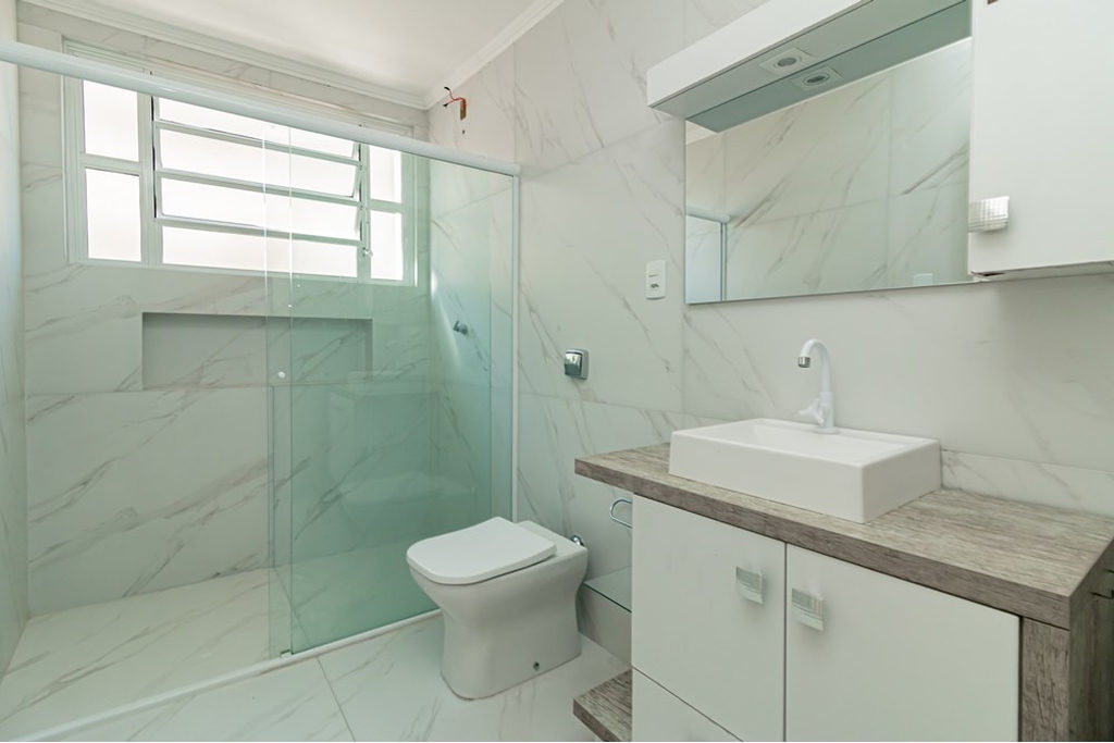 Apartamento para venda no bairro Medianeira em Porto Alegre