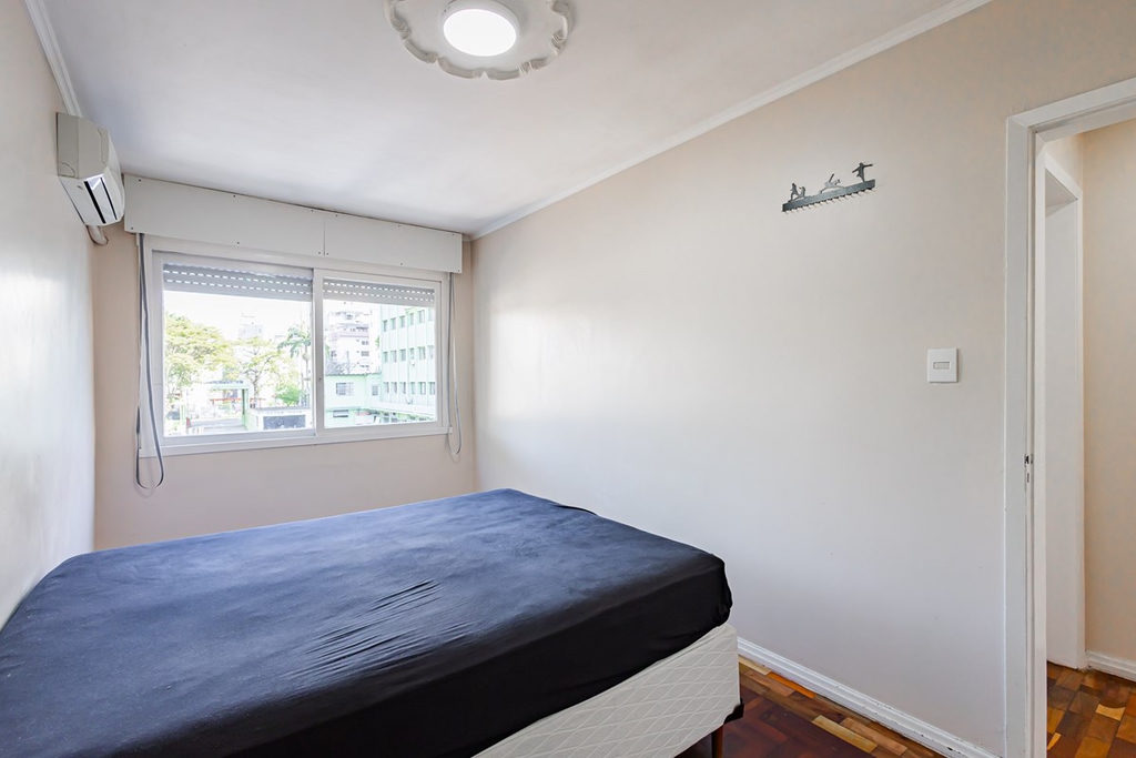 Apartamento para venda no bairro Passo da Areia em Porto Alegre