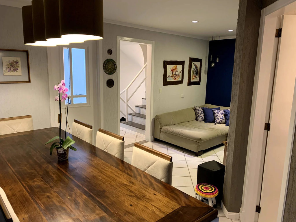 Casa para venda no bairro Jardim Itu em Porto Alegre