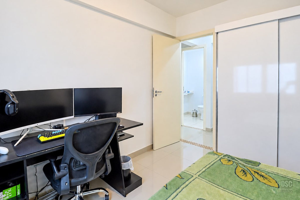 Apartamento para venda no bairro Vila Ipiranga em Porto Alegre