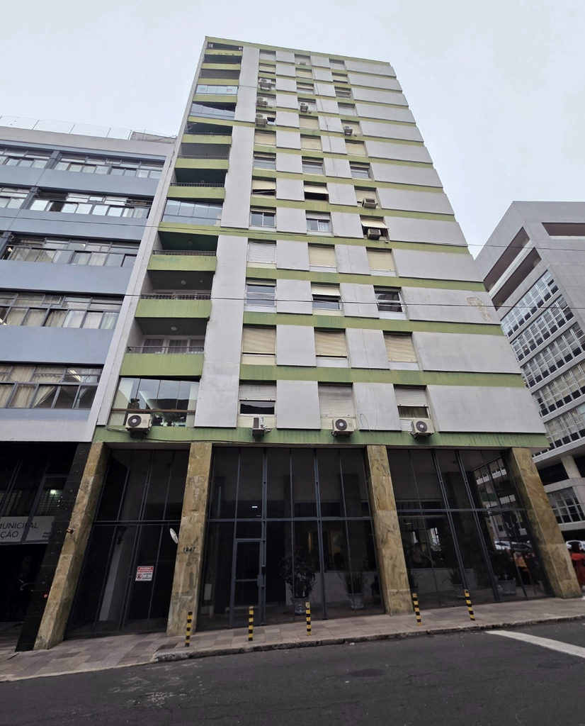 Apartamento para venda no bairro Centro Histórico em Porto Alegre