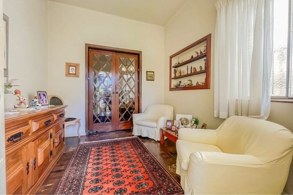 Casa para venda no bairro Menino Deus em Porto Alegre