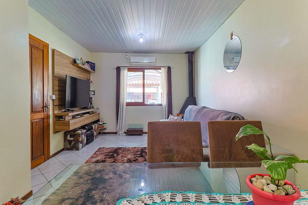 Casa para venda no bairro Hípica em Porto Alegre