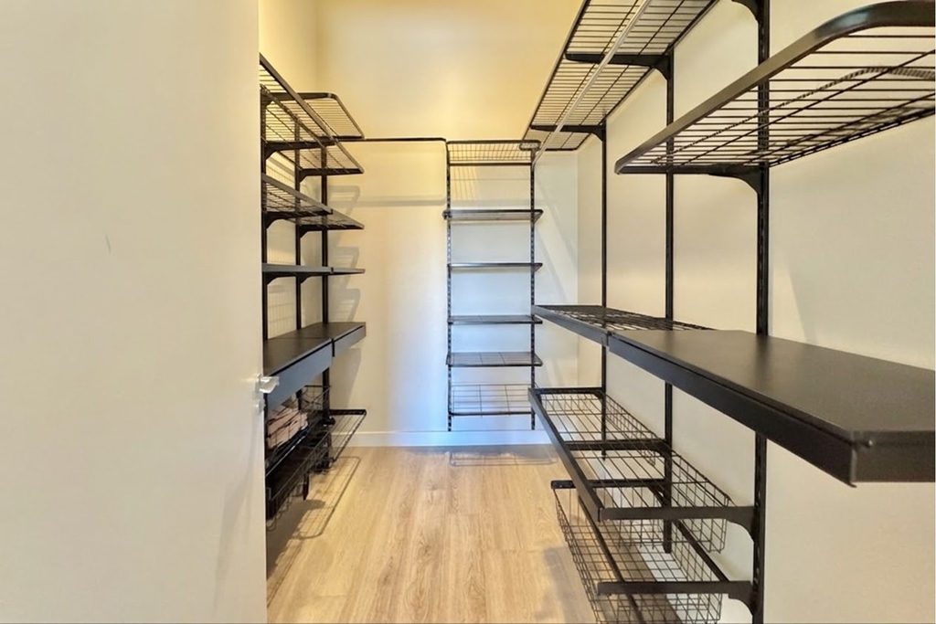 Casa para venda no bairro Estância Velha em Canoas