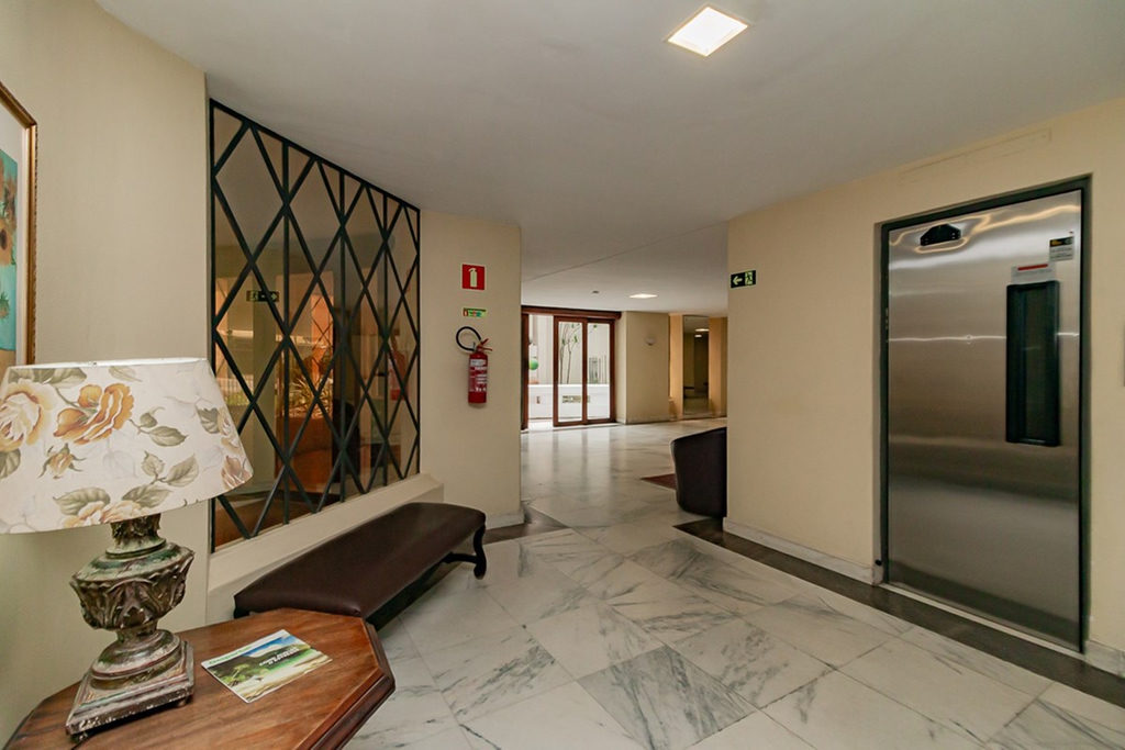 Apartamento para venda no bairro Independência em Porto Alegre