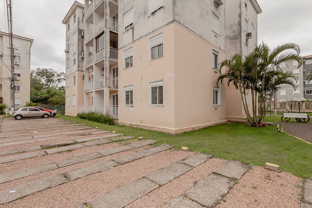 Apartamento para venda no bairro Humaitá em Porto Alegre