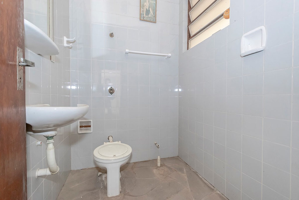 Casa para venda no bairro Floresta em Porto Alegre