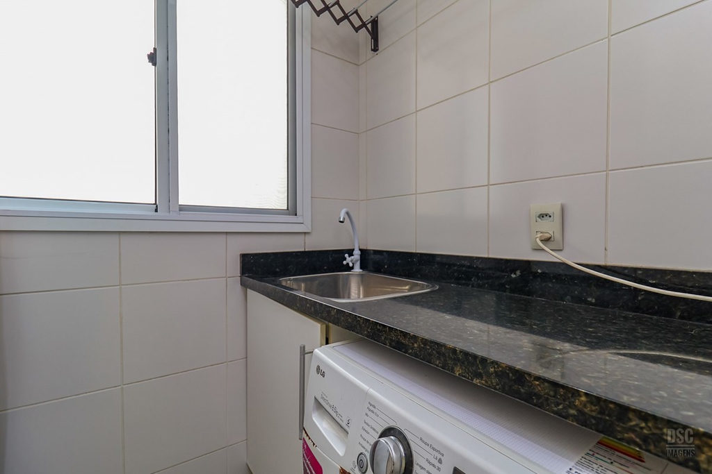 Apartamento para venda no bairro Vila Ipiranga em Porto Alegre