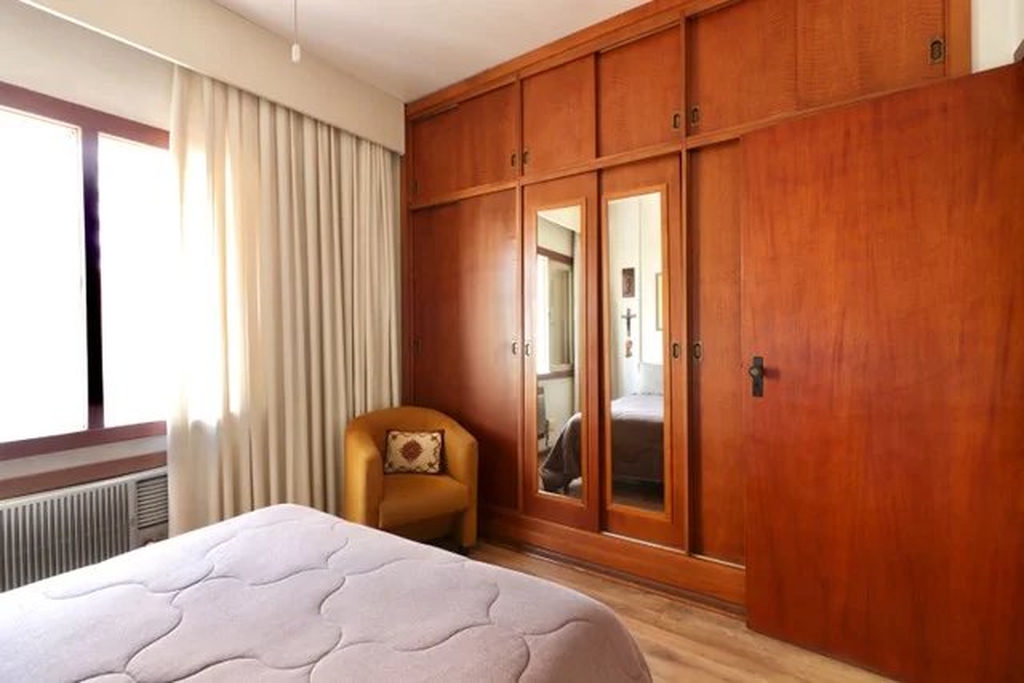 Apartamento para venda no bairro Rio Branco em Porto Alegre