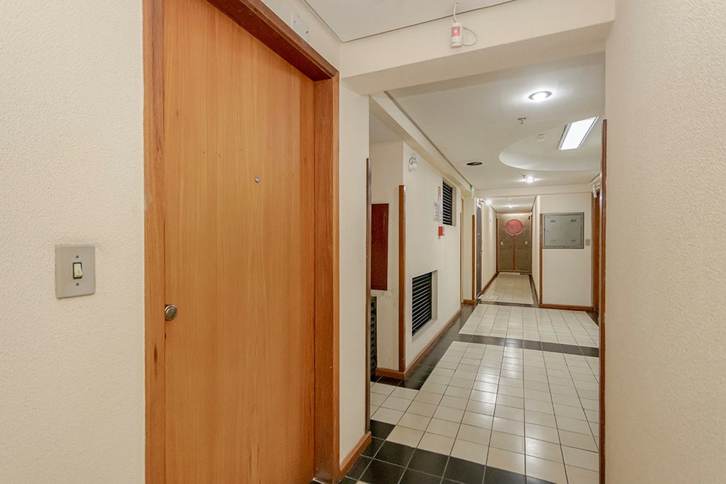 Sala para venda no bairro Floresta em Porto Alegre
