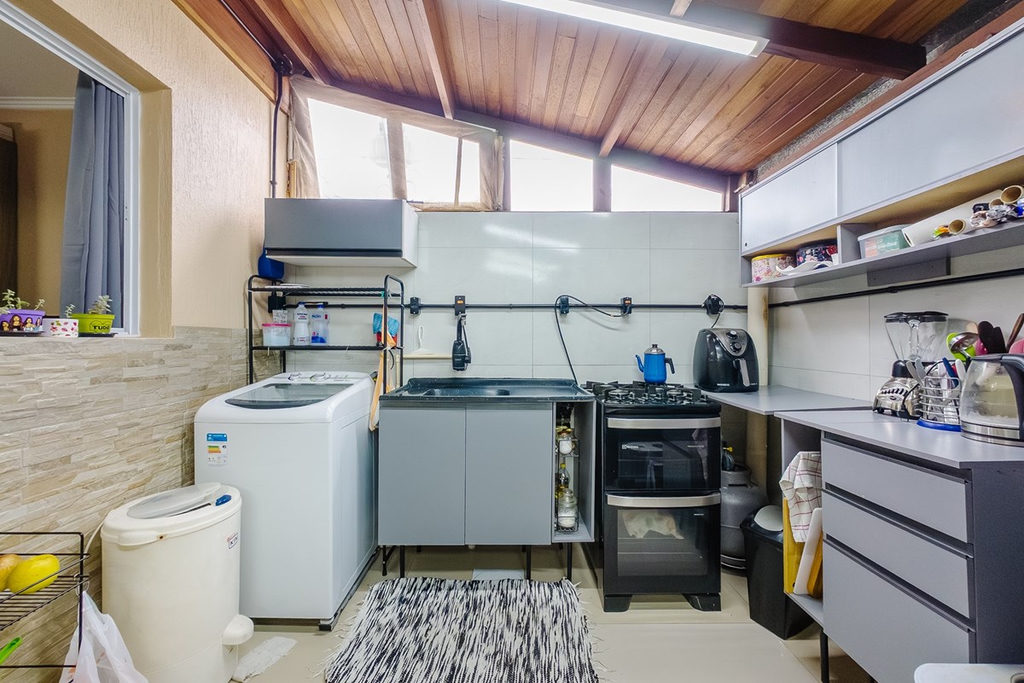 Casa em Condomínio para venda no bairro São Luis em Canoas