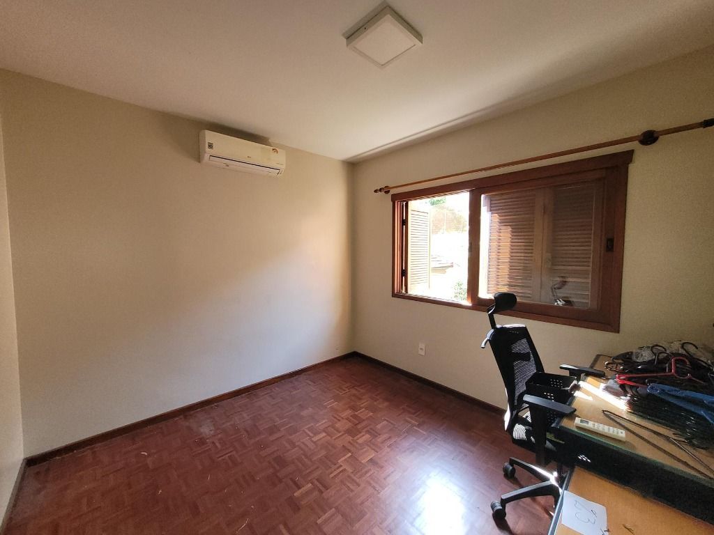 Casa para venda no bairro Petrópolis em Porto Alegre