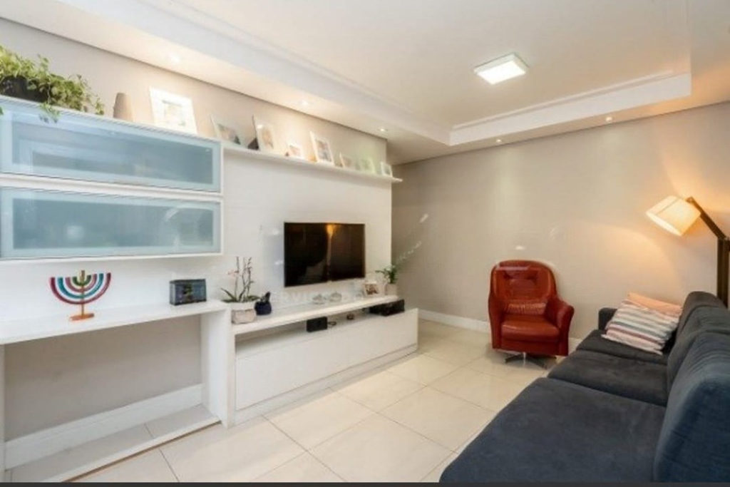 Apartamento para venda no bairro Vila Ipiranga em Porto Alegre