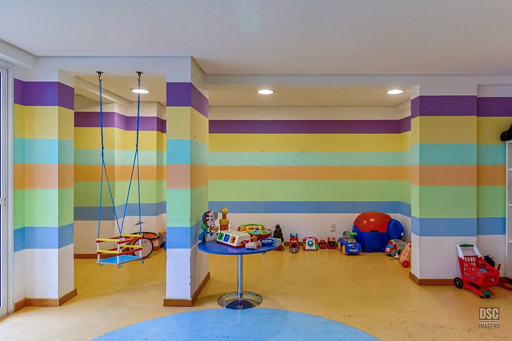 Apartamento para venda no bairro Vila Ipiranga em Porto Alegre