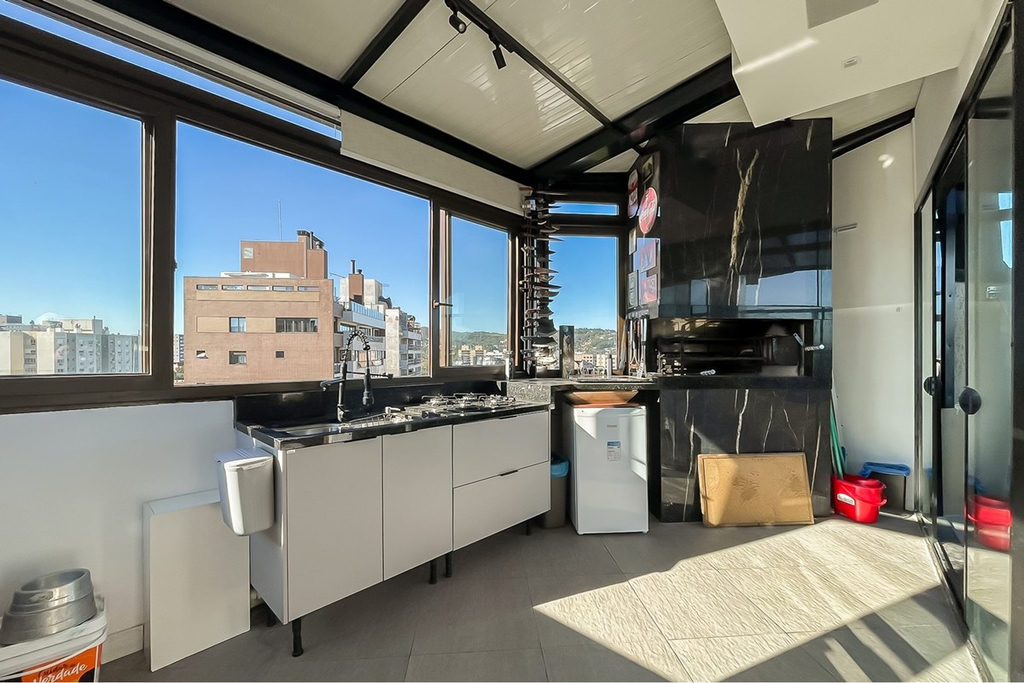 Cobertura Duplex para venda no bairro Tristeza em Porto Alegre