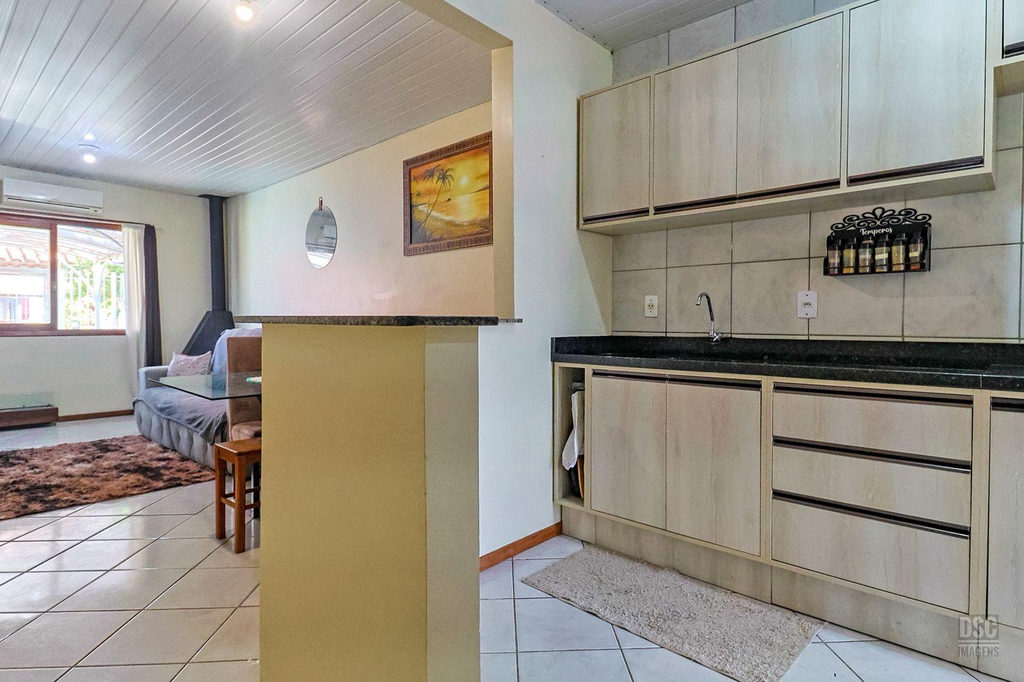 Casa para venda no bairro Hípica em Porto Alegre