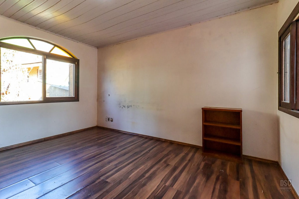 Casa para venda no bairro Santo Antônio em Porto Alegre