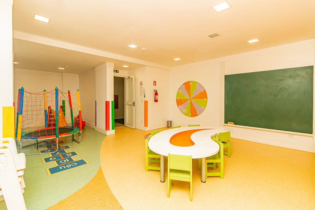 Apartamento para venda no bairro Passo da Areia em Porto Alegre
