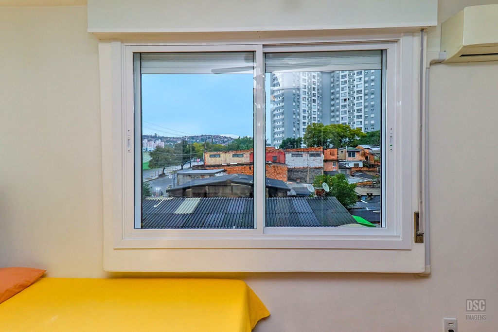 Apartamento para venda no bairro Partenon em Porto Alegre