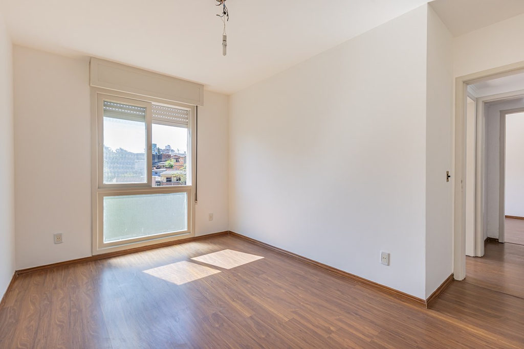 Apartamento para venda no bairro Passo da Areia em Porto Alegre