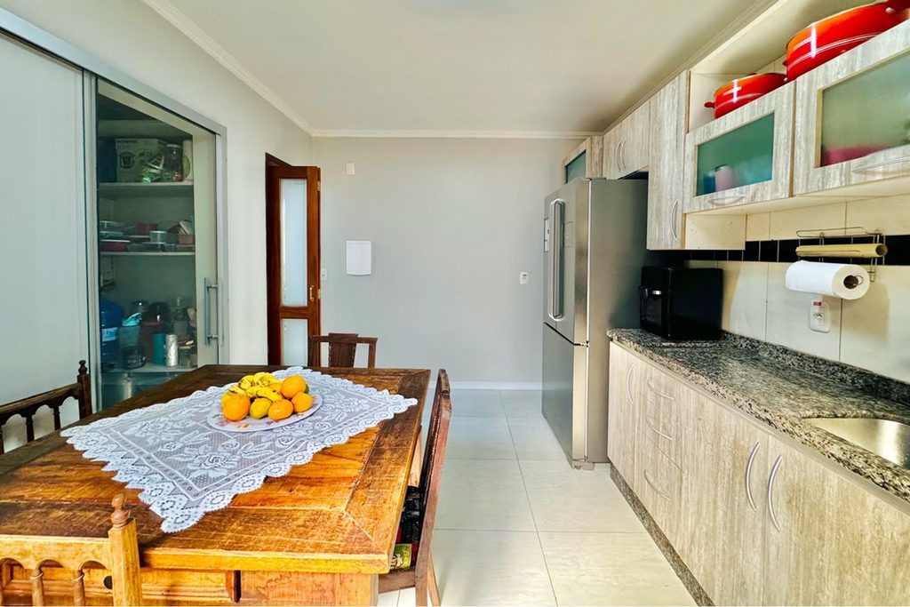 Casa para venda no bairro Nossa Senhora das Graças em Canoas
