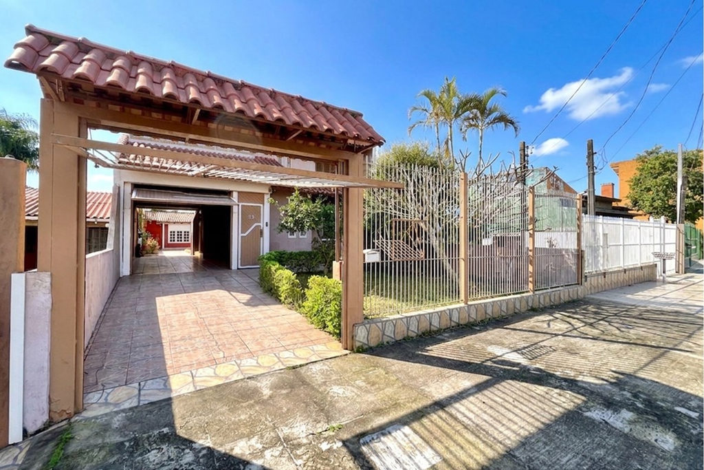 Casa para venda no bairro Estância Velha em Canoas