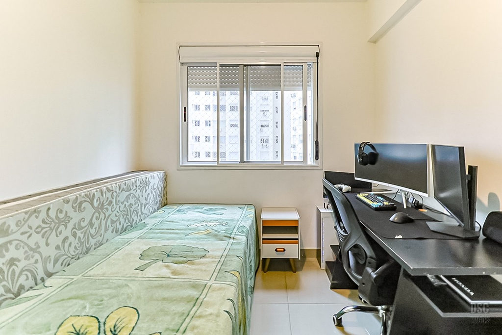 Apartamento para venda no bairro Vila Ipiranga em Porto Alegre