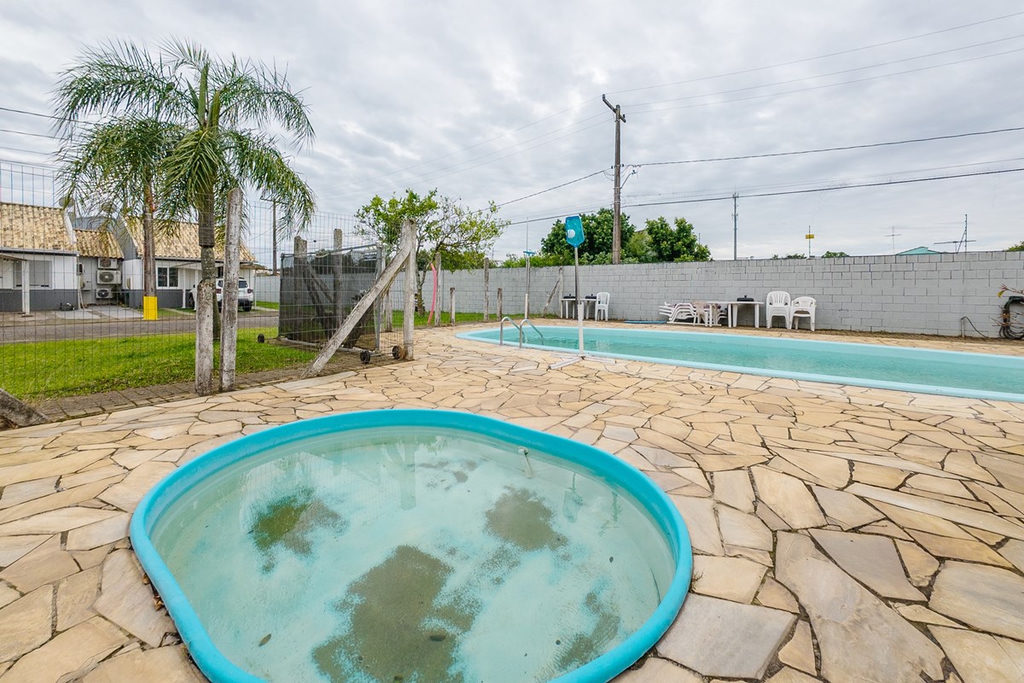 Casa em Condomínio para venda no bairro São Luis em Canoas