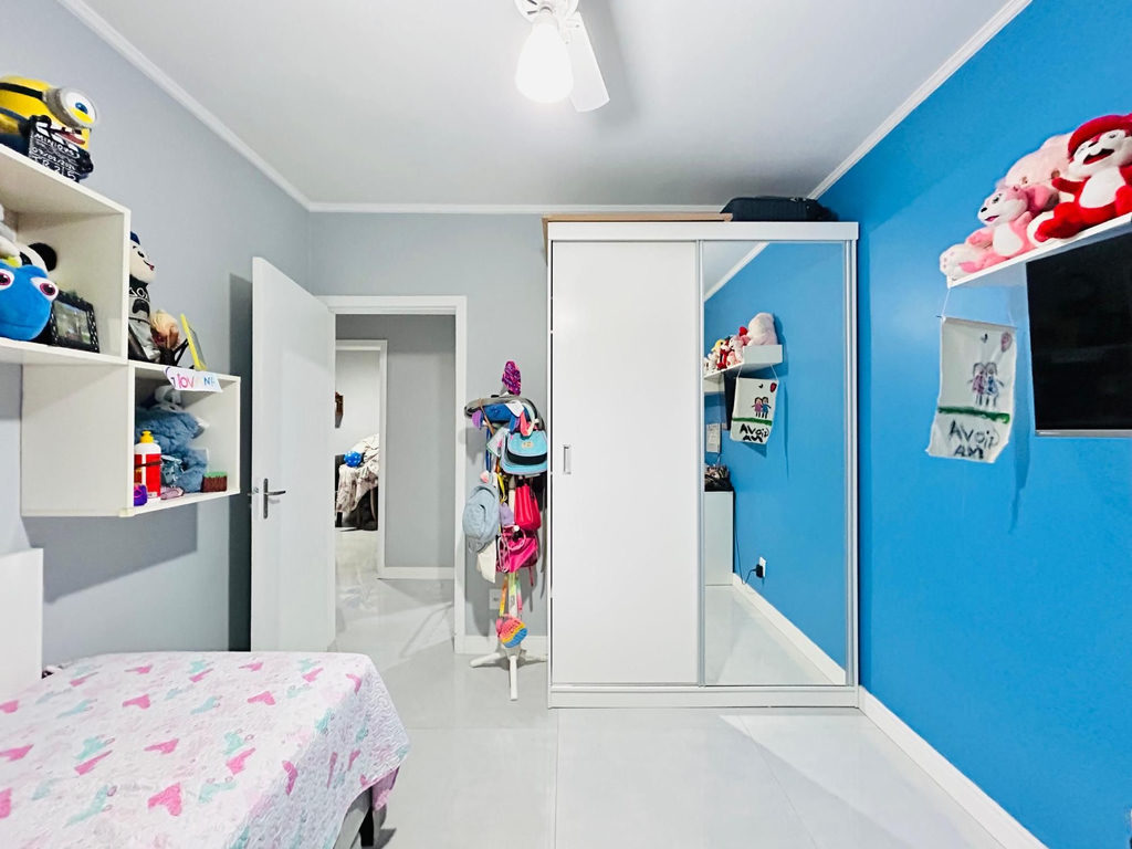 Apartamento para venda no bairro Medianeira em Porto Alegre