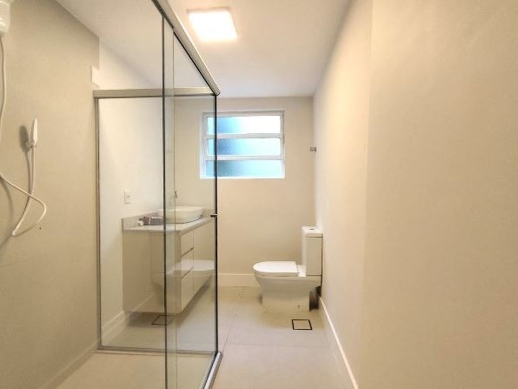 Apartamento para venda no bairro Floresta em Porto Alegre
