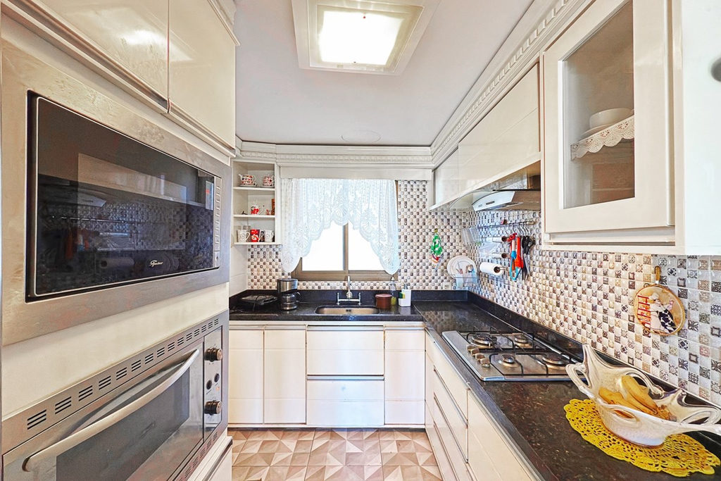 Apartamento para venda no bairro Menino Deus em Porto Alegre