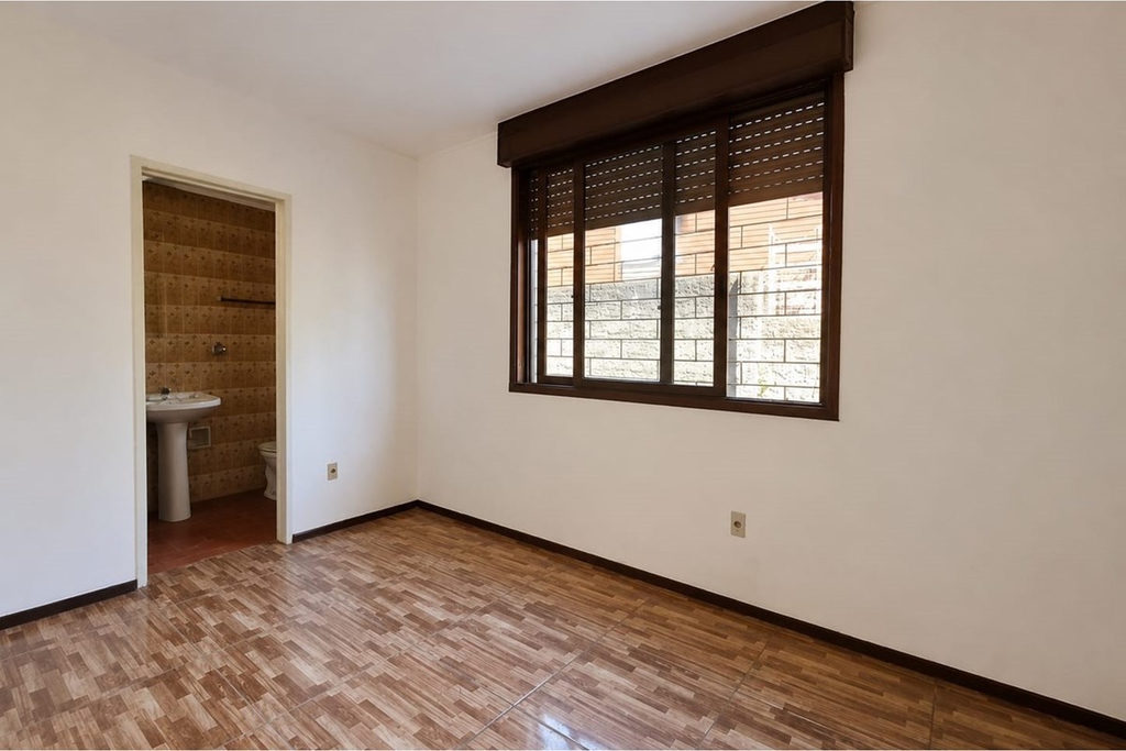 Apartamento para venda no bairro Vila Jardim em Porto Alegre