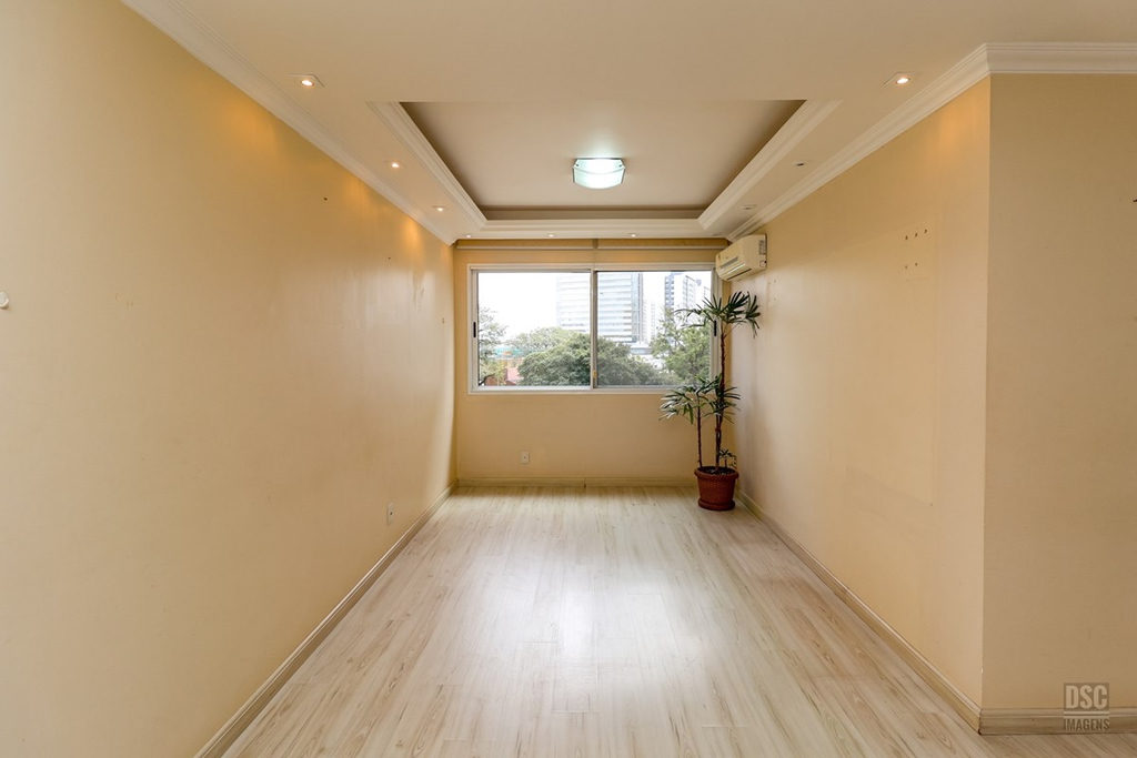 Apartamento para venda no bairro Vila Ipiranga em Porto Alegre