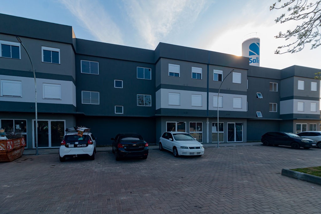 Apartamento para venda no bairro Guarujá em Porto Alegre