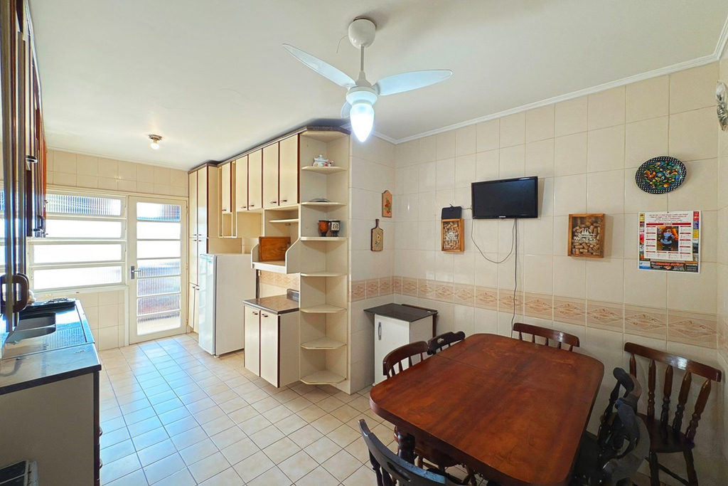 Apartamento para venda no bairro Menino Deus em Porto Alegre