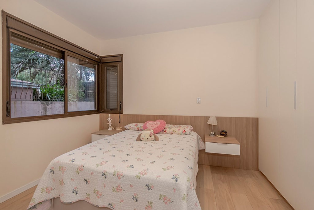 Apartamento para venda no bairro Chácara das Pedras em Porto Alegre