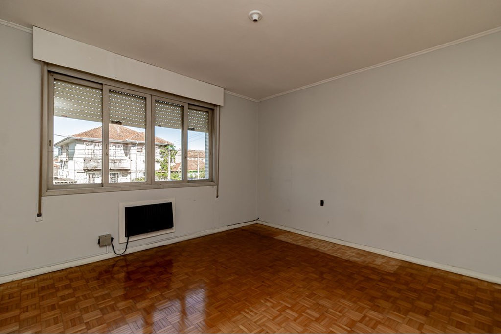 Apartamento para venda no bairro Medianeira em Porto Alegre
