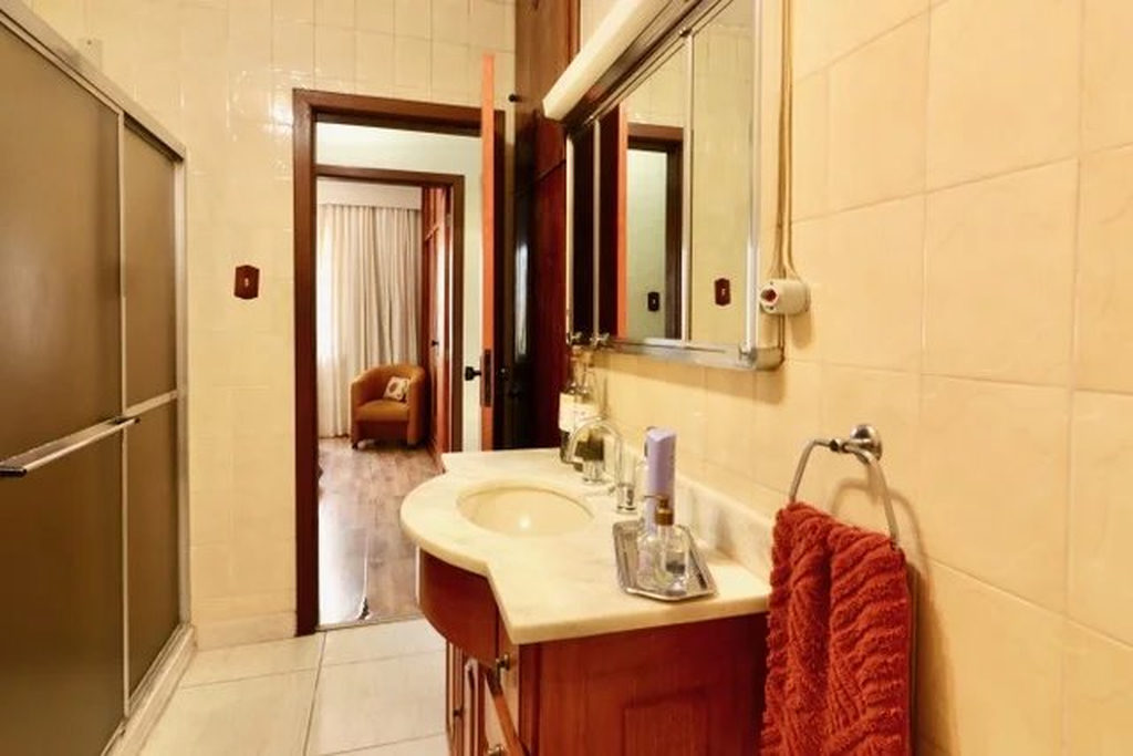 Apartamento para venda no bairro Rio Branco em Porto Alegre