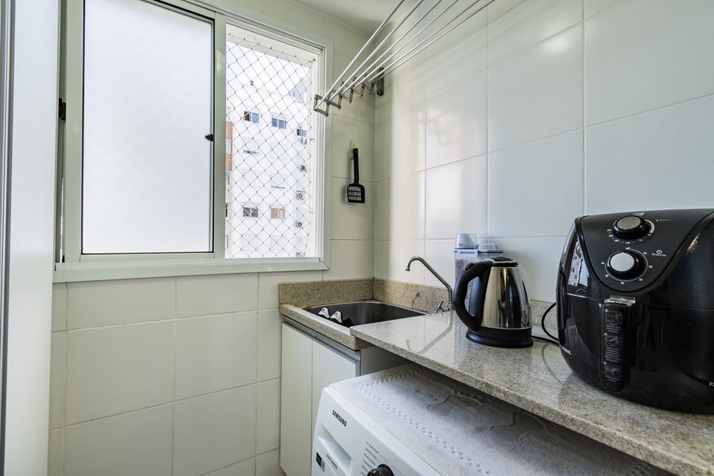 Apartamento para venda no bairro Vila Ipiranga em Porto Alegre