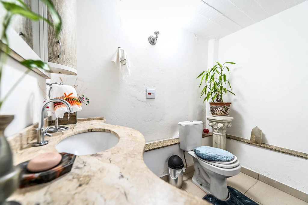 Casa para venda no bairro Menino Deus em Porto Alegre