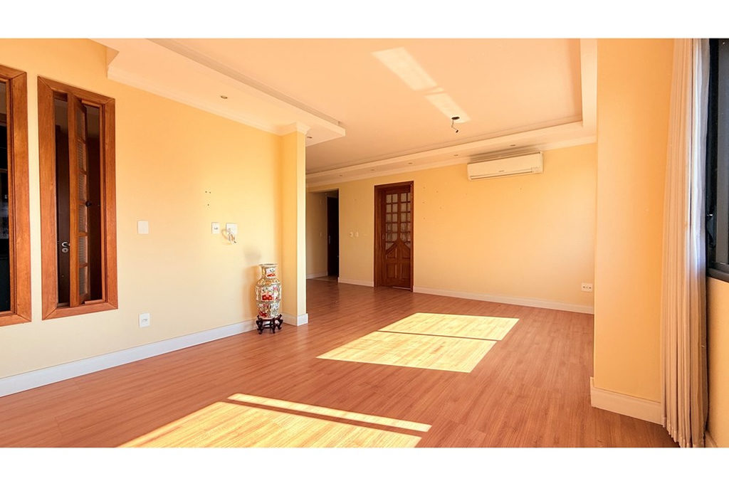Apartamento para venda no bairro Menino Deus em Porto Alegre
