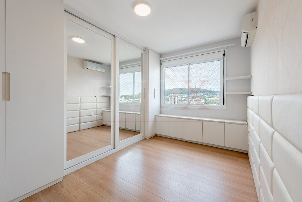 Apartamento para venda no bairro Jardim Botânico em Porto Alegre