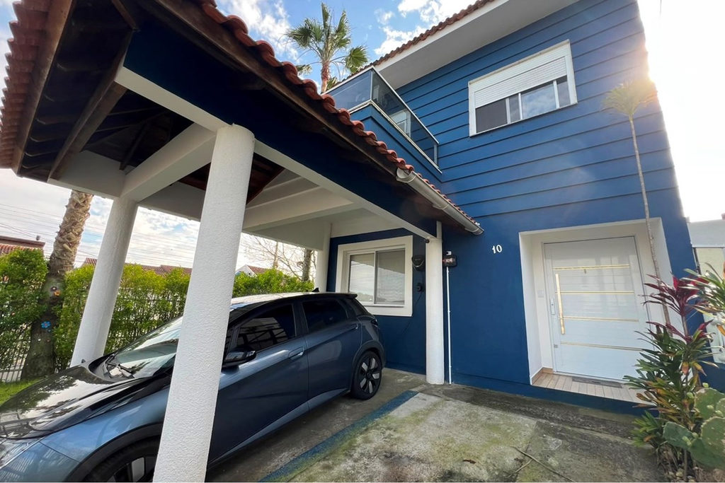 Casa em Condomínio para venda no bairro Lomba do Pinheiro em Porto Alegre