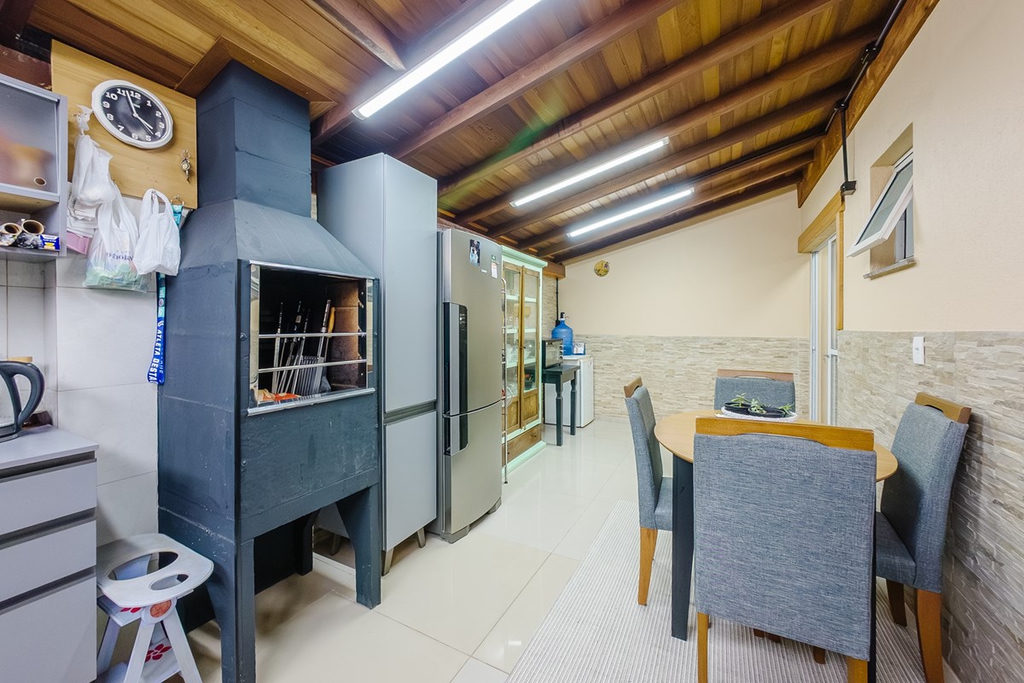 Casa em Condomínio para venda no bairro São Luis em Canoas