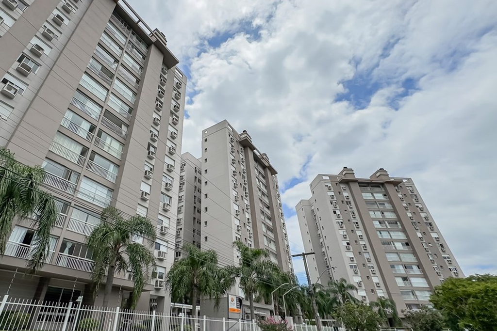 Apartamento para venda no bairro Jardim Lindóia em Porto Alegre