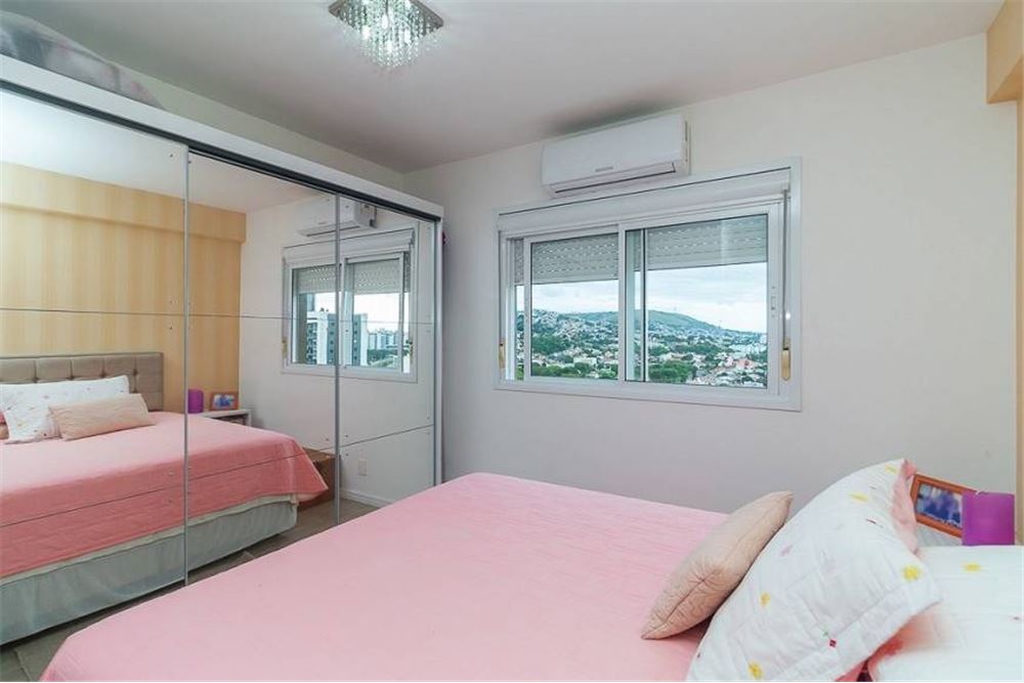 Apartamento para venda no bairro Jardim Carvalho em Porto Alegre