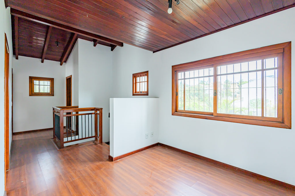 Casa para venda no bairro Jardim Itu em Porto Alegre